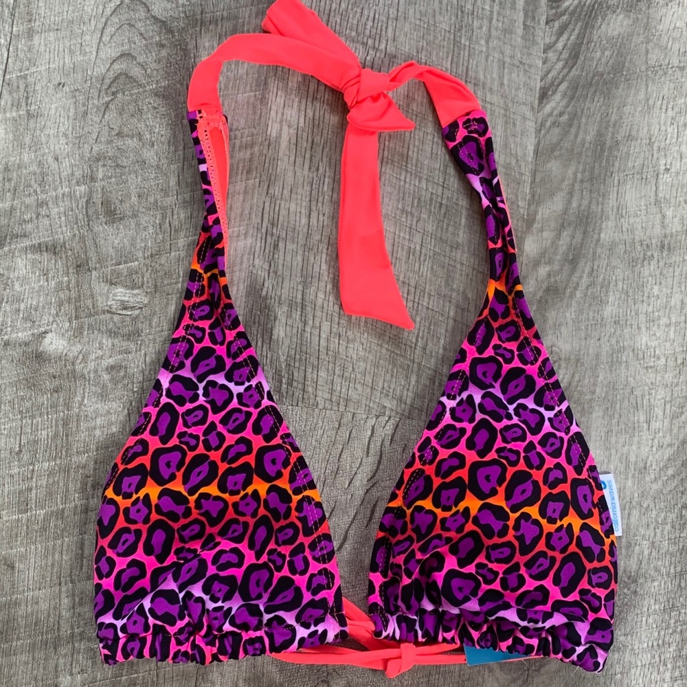 2/$25‼️NWT California Waves Cheetah Bikini Top - Picture 2 of 5
